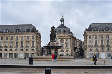 Place de la Bourse (Place Royale)