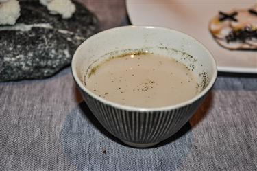 Cauliflower soup, smoked tea, nori